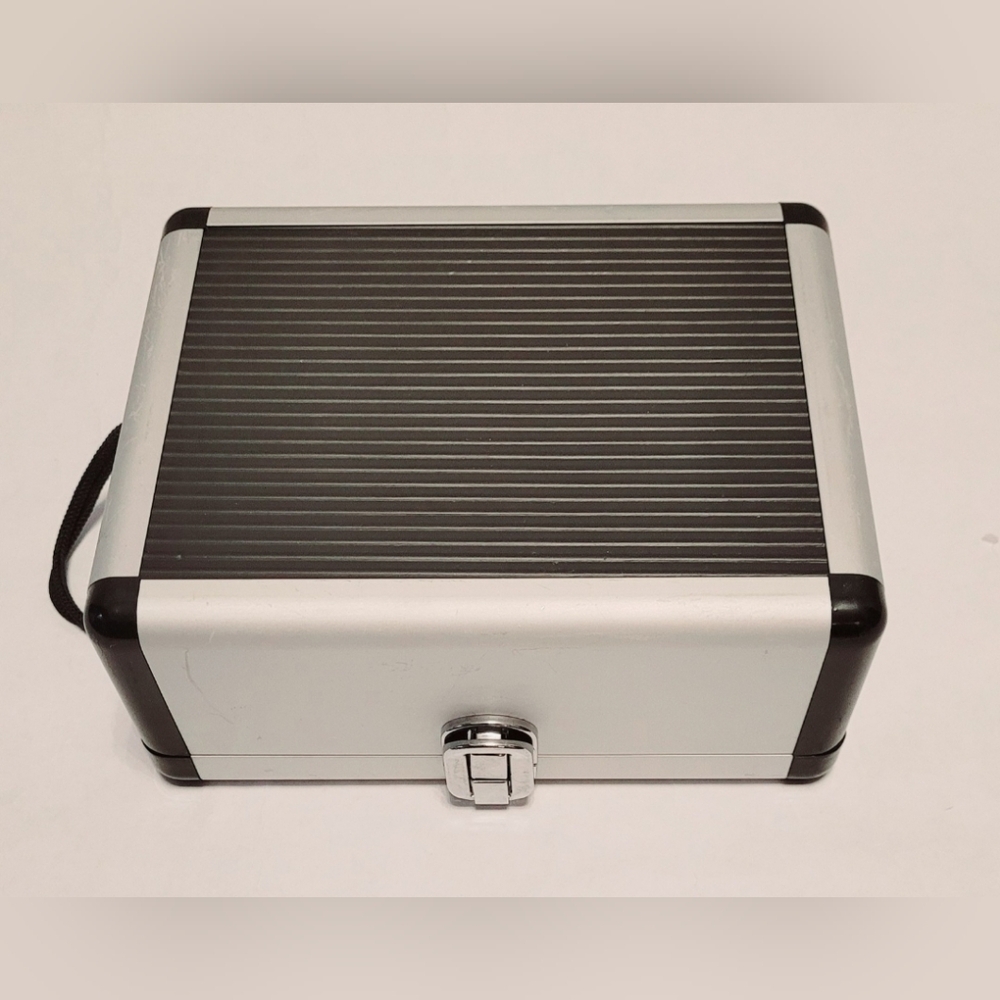 Thompson Aluminum Cigar Carrying Case - Picture 4 of 7